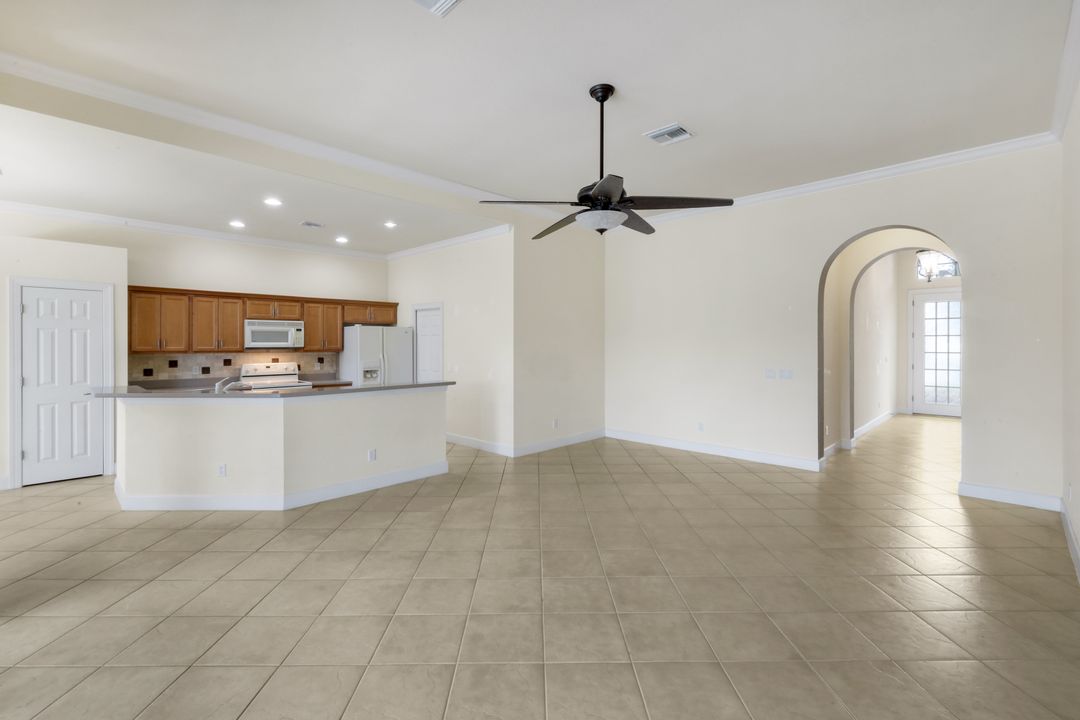 8929 Greenwich Hills Way, Fort Myers, FL 33908