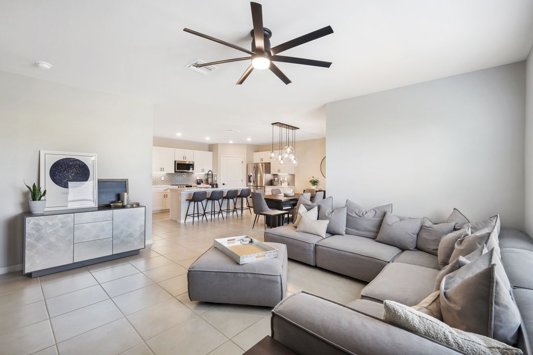 8837 Cascade Price Cir, North Fort Myers, FL 33917