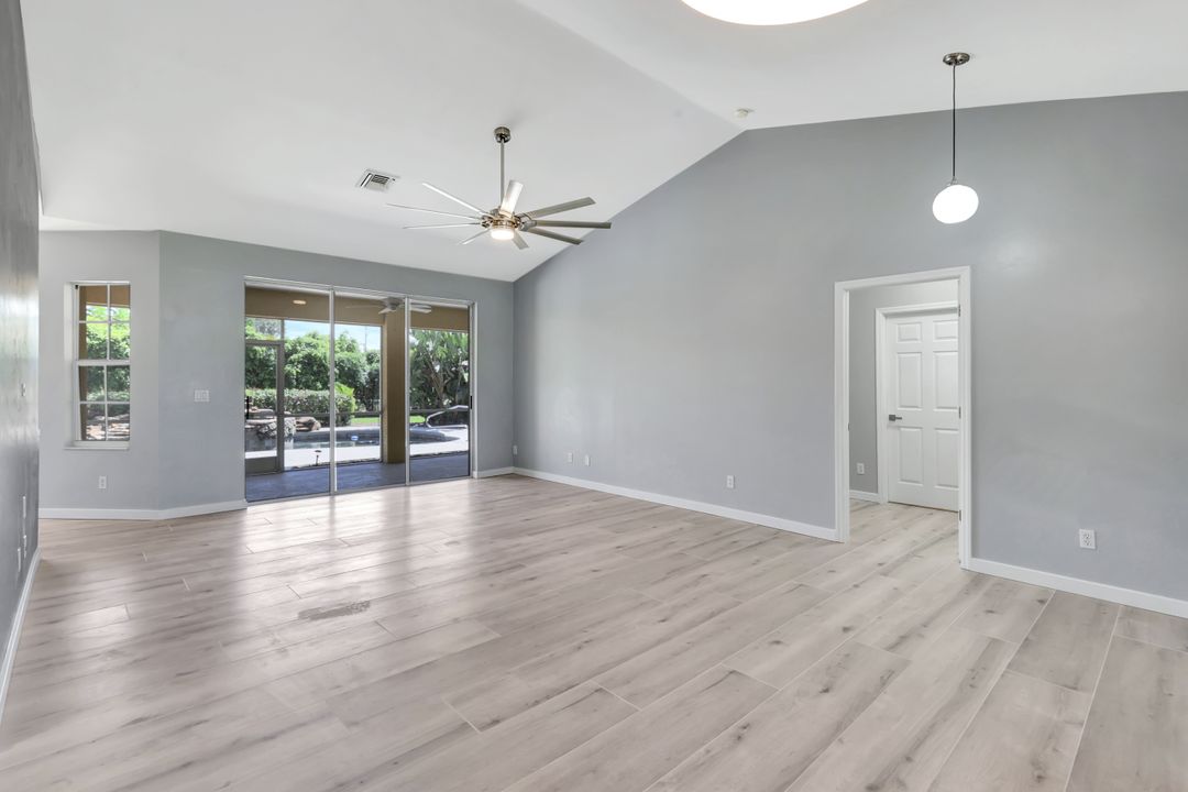 4200 29th Pl SW, Naples, FL 34116
