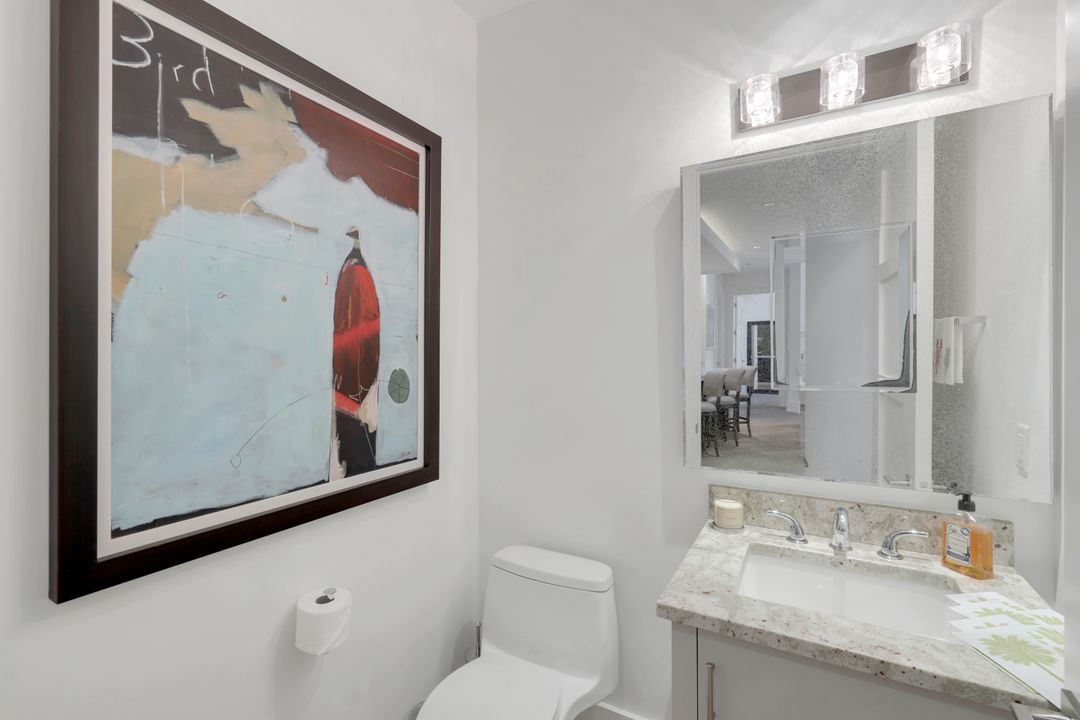 382 12th Ave S, Naples, FL 34102