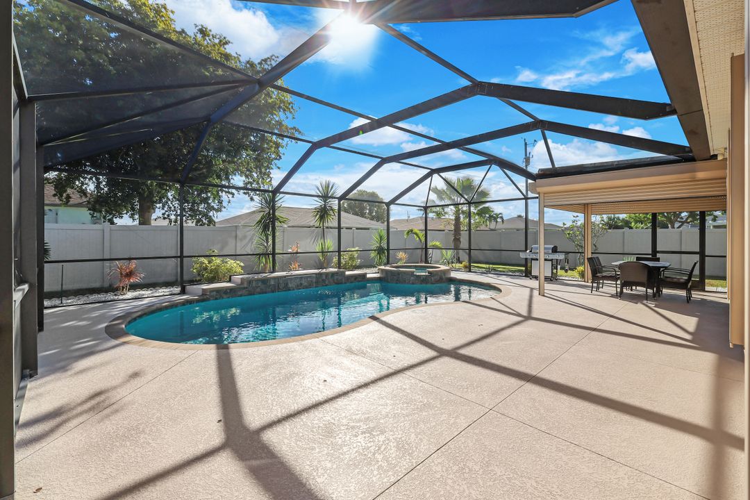 1323 SW 9th Ave, Cape Coral, FL 33991