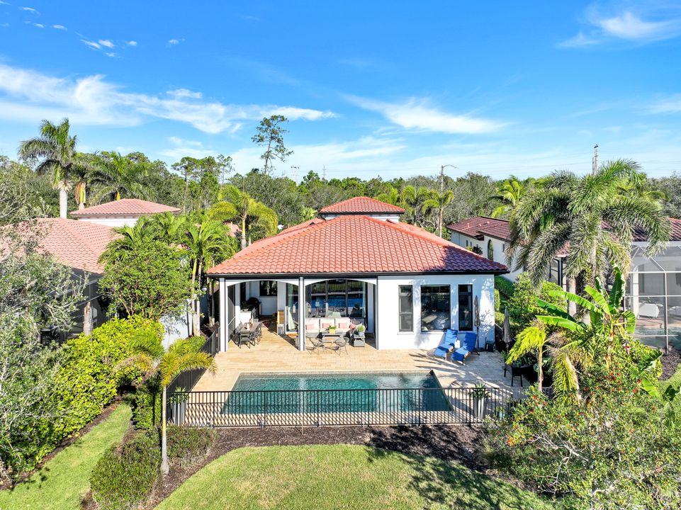 16811 Cabreo Dr, Naples, FL 34110