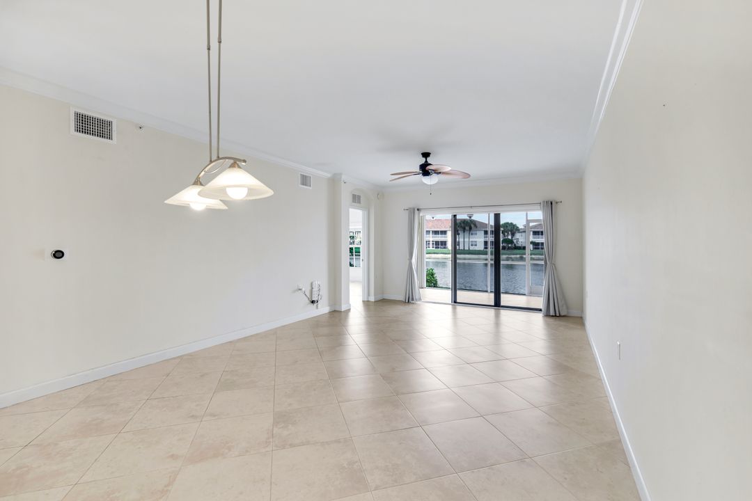 3029 Driftwood Way #3305, Naples, FL 34109