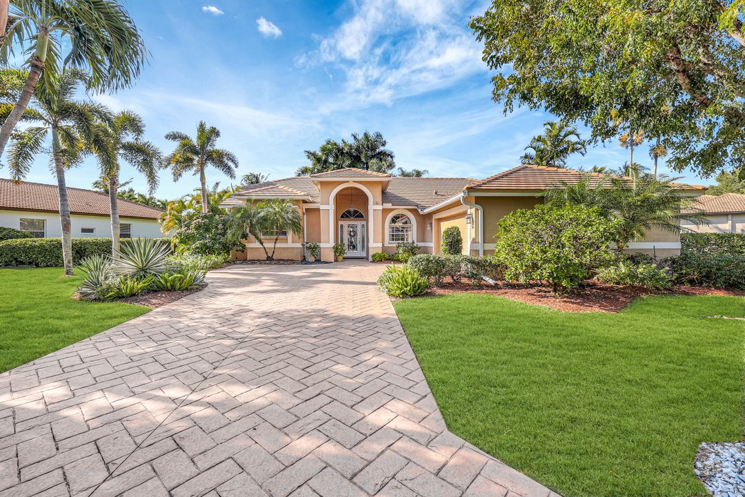 9471 Cedar Creek Dr, Bonita Springs, FL 34135