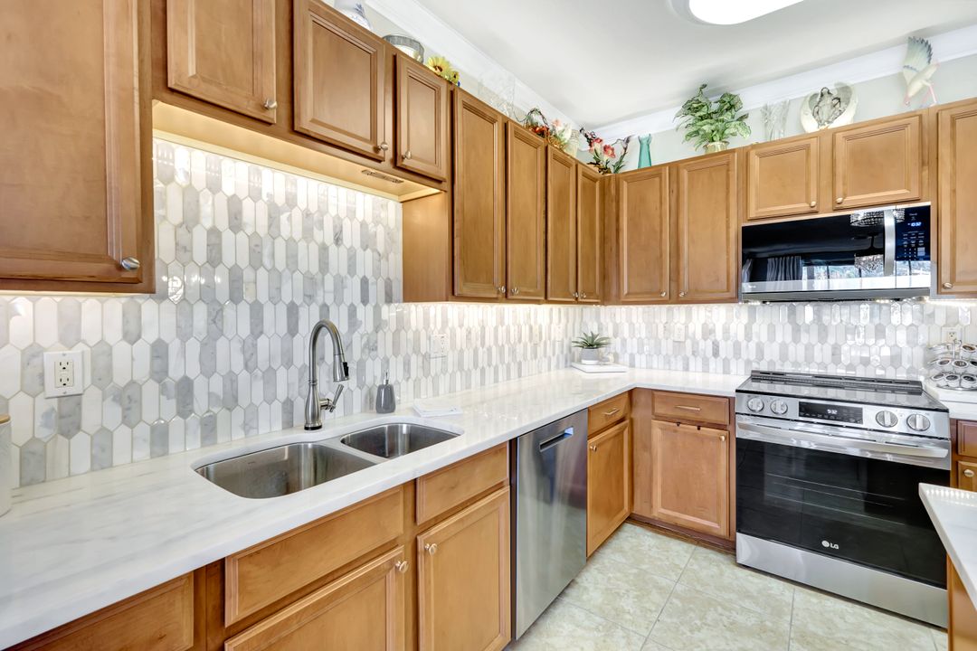 9631 Spanish Moss Way #3916, Bonita Springs, FL 34135