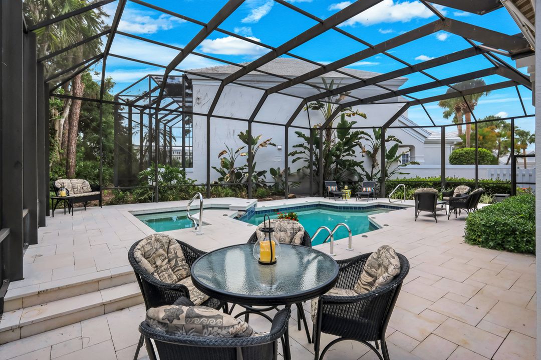 15248 Devon Green Ln, Naples, FL 34110