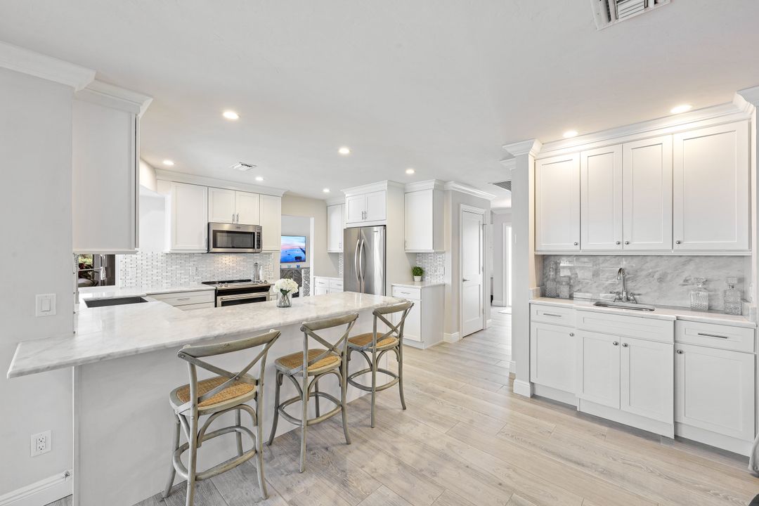 230 Geranium Ct, Marco Island, FL 34145