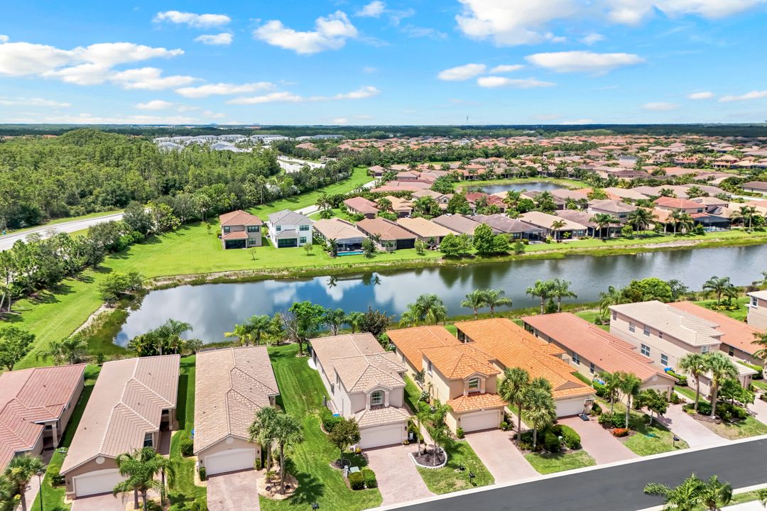 10490 Spruce Pine Ct, Fort Myers, FL 33913