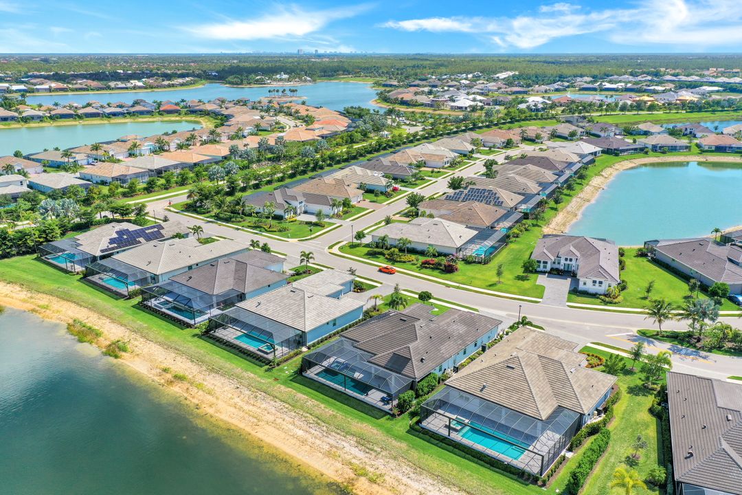 14448 Neptune Ave, Naples, FL 34114