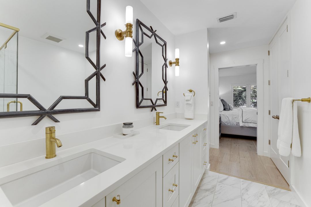 8345 Excalibur Cir #M4, Naples, FL 34108