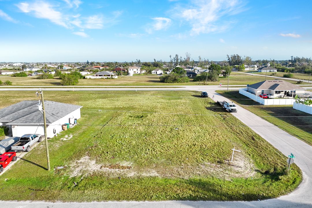 2901 NW 7th Terrace, Cape Coral, FL 33993