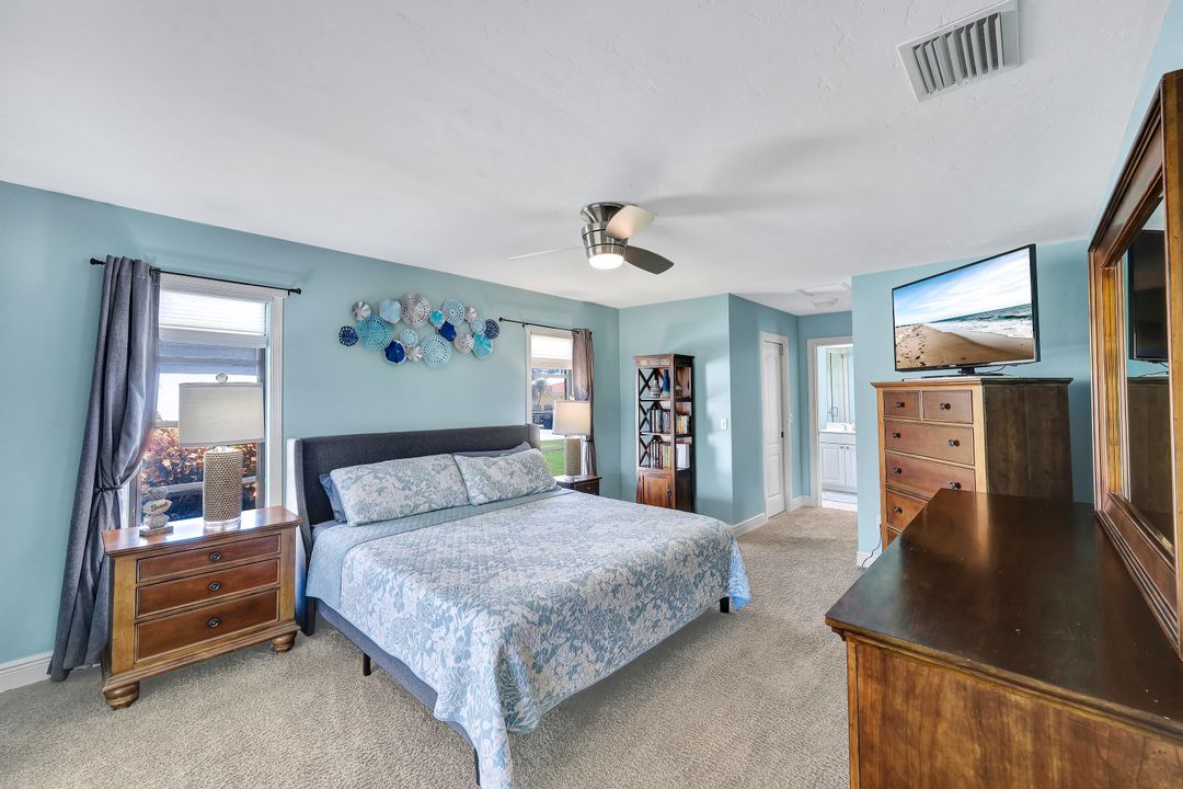 568 Elk Cir, Marco Island, FL 34145