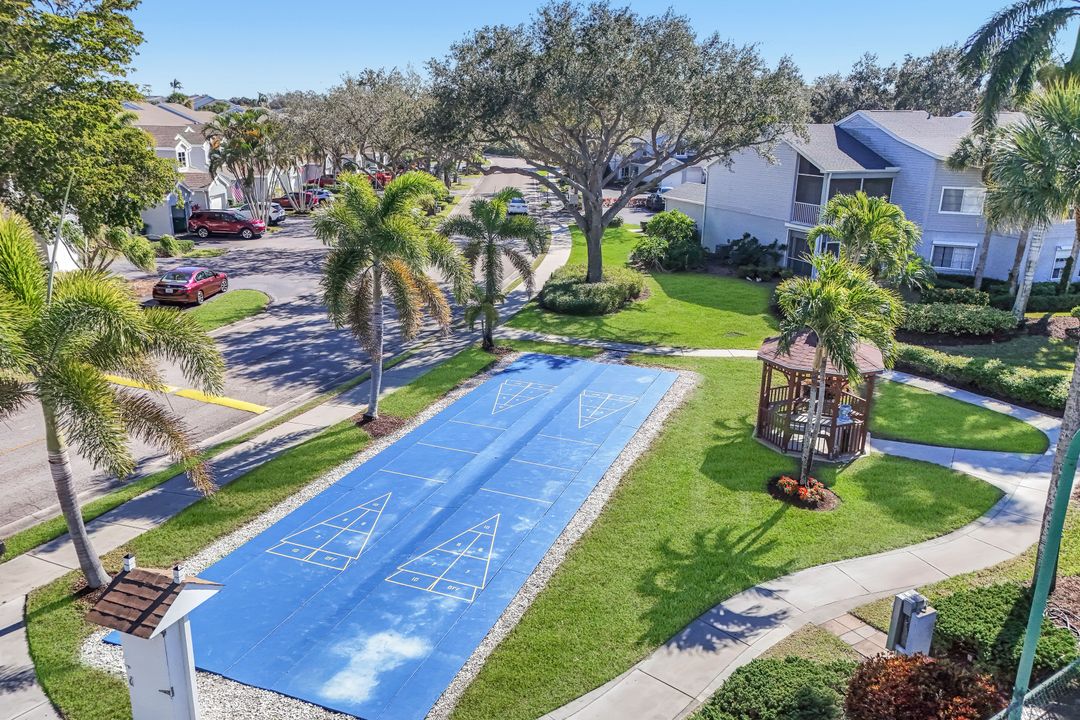 2626 Sailors Way, Naples, FL 34109