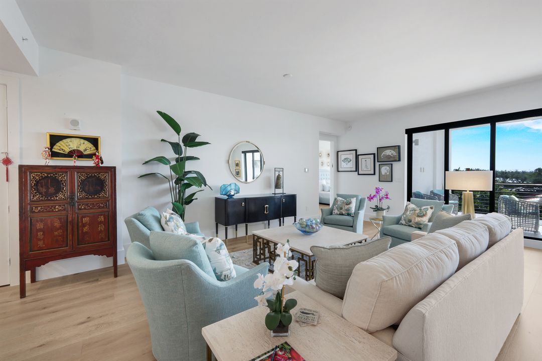 1125 Central Ave #571, Naples, FL 34102
