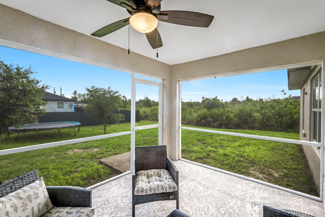 2806 22nd St W, Lehigh Acres, FL 33971