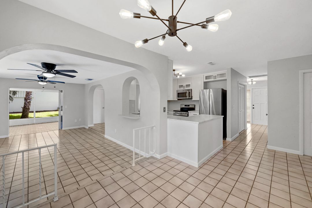 206 SE 46th Ter, Cape Coral, FL 33904