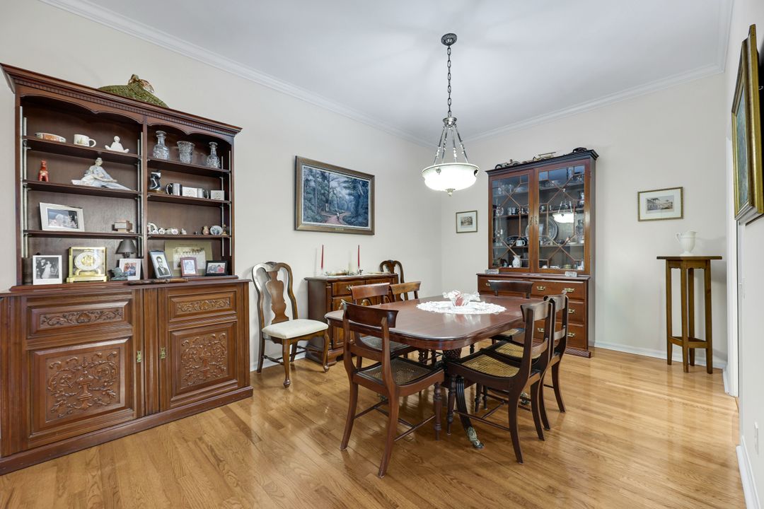 661 27th St NW, Naples, FL 34120