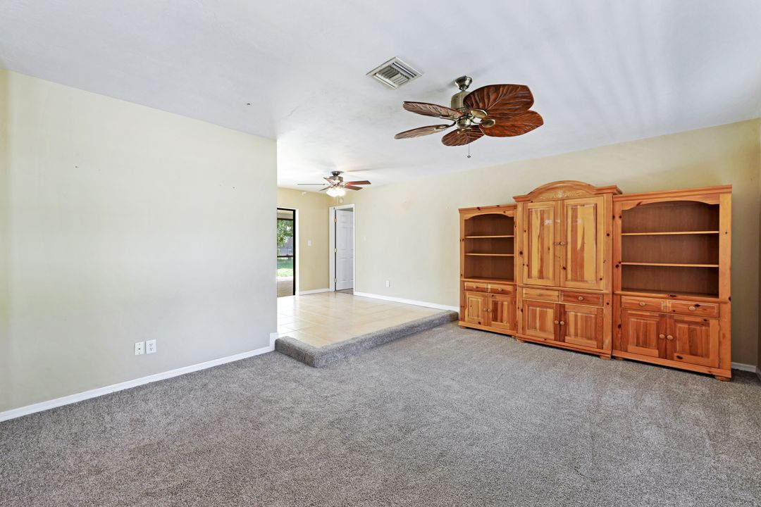 4530 Vincennes Blvd, Cape Coral, FL 33904