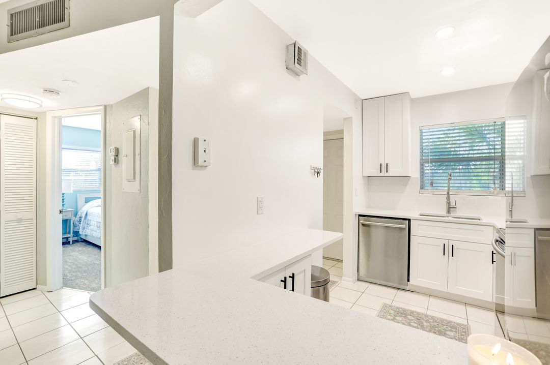 499 Forest Lakes Blvd #312, Naples, FL 34105