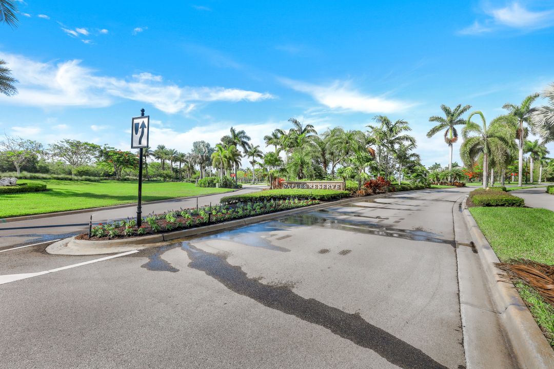 14448 Neptune Ave, Naples, FL 34114