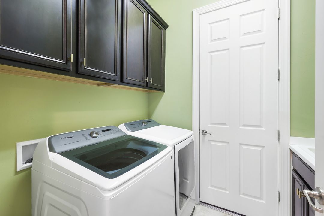 10542 Yorkstone Dr, Bonita Springs, FL 34135