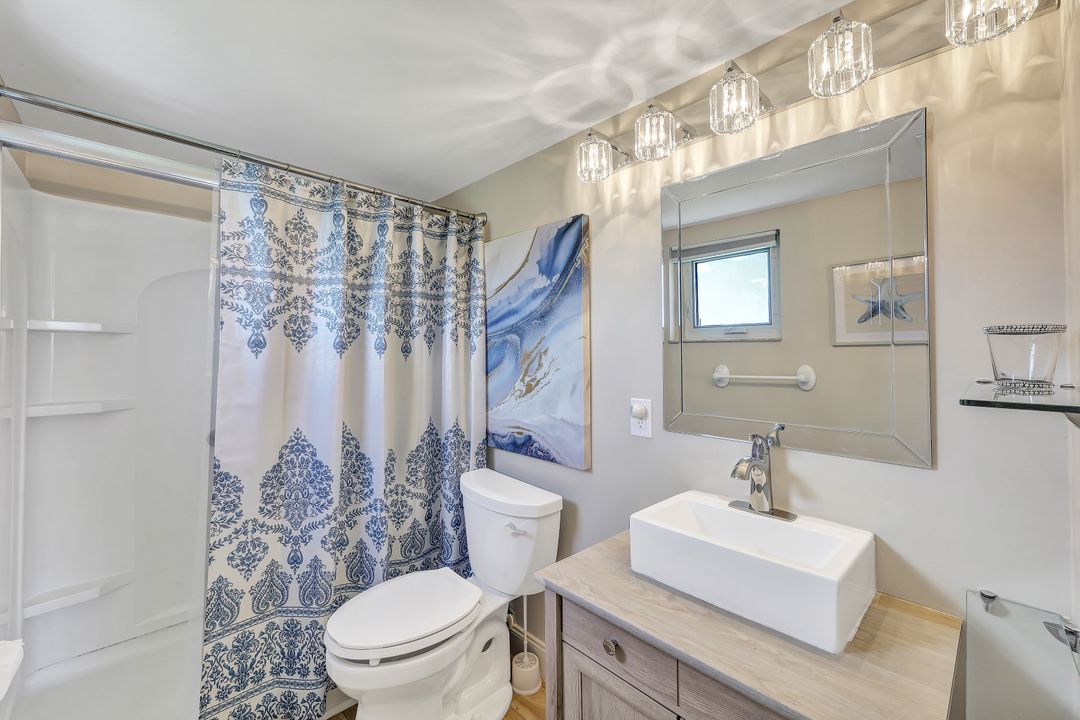 711 W Elkcam Cir #307, Marco Island, FL 34145