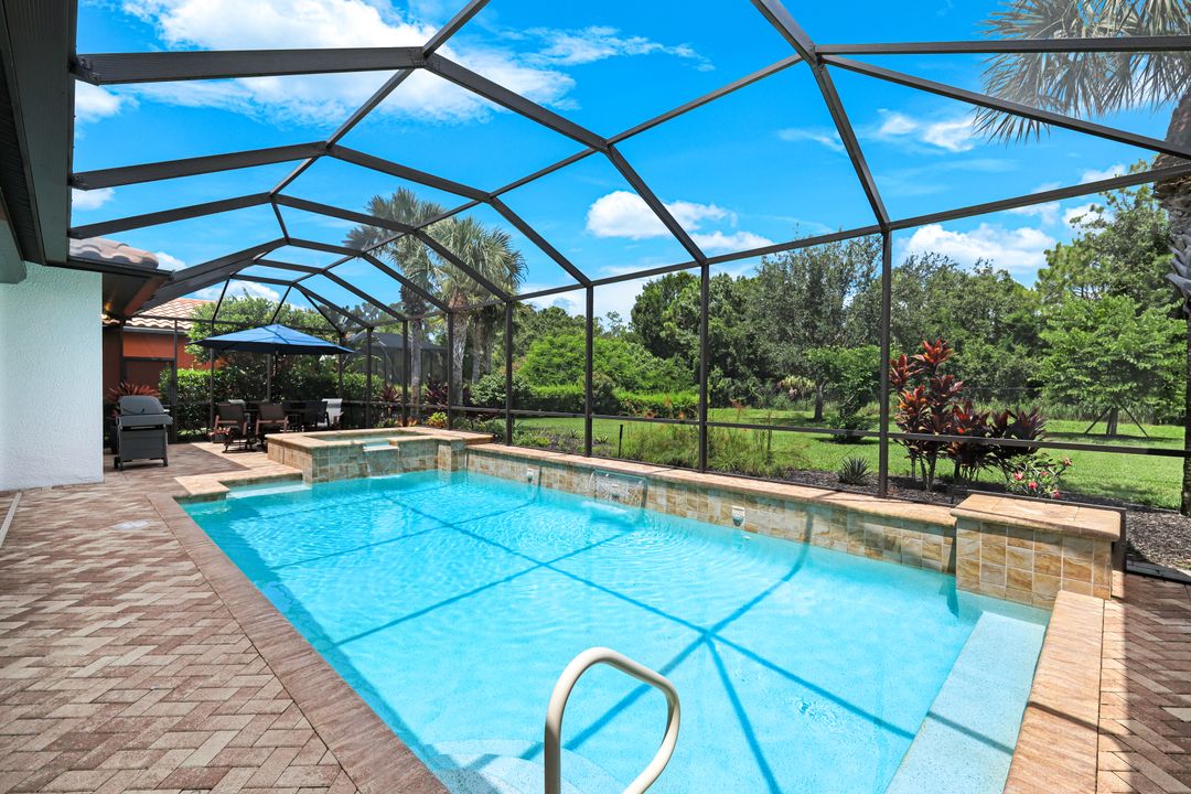 10194 Belcrest Blvd, Fort Myers, FL 33913