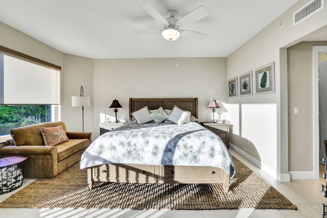 1065 Borghese Ln #304, Naples, FL 34114