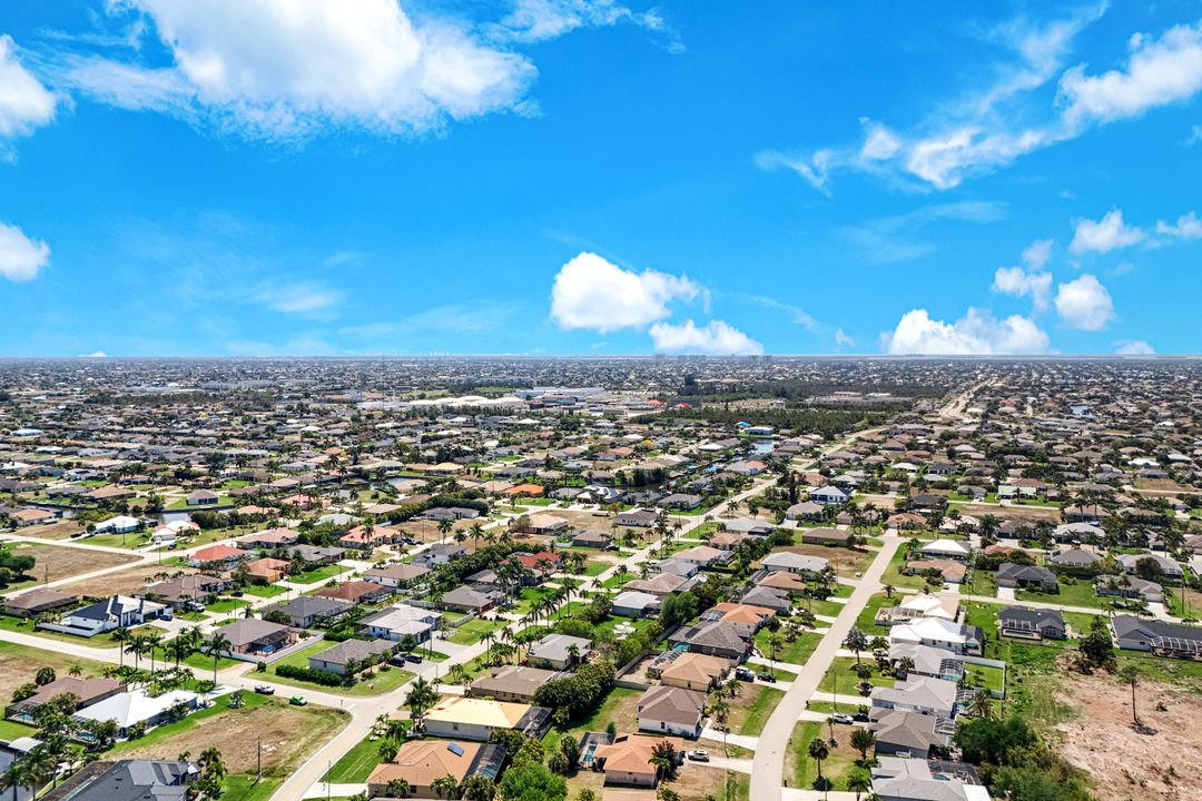 2833 SW 25th Ave, Cape Coral, FL 33914