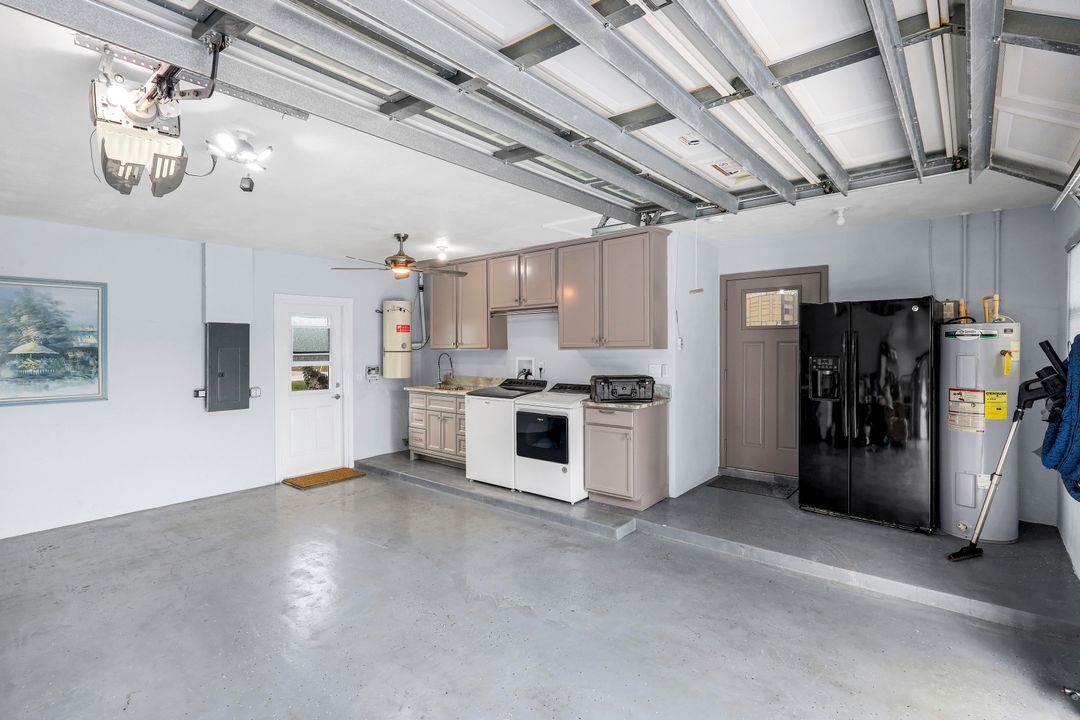 1621 SE 29th Terrace, Cape Coral, FL 33904