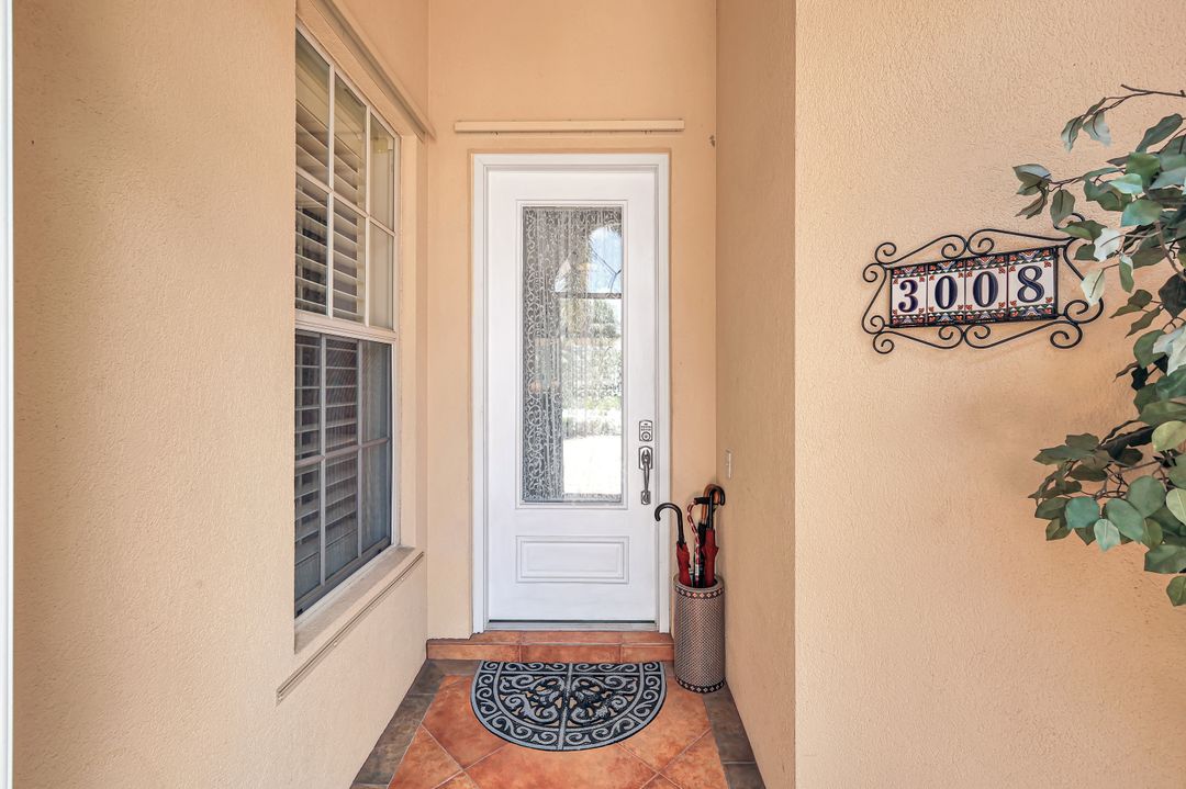 3008 Ellice Way, Naples, FL 34119