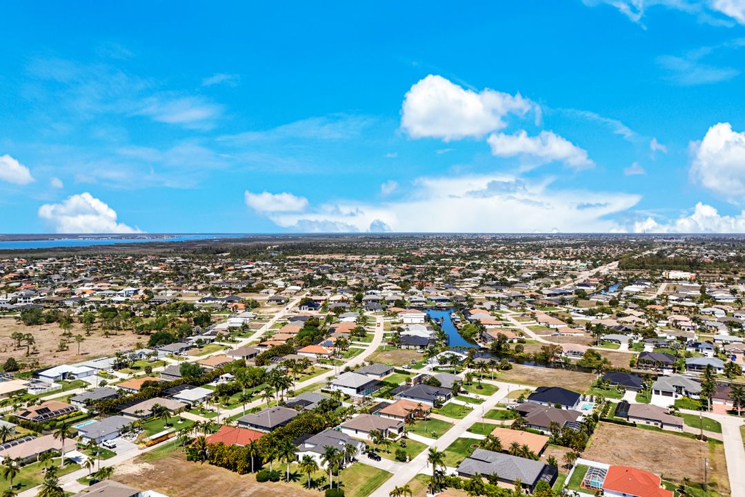 2833 SW 25th Ave, Cape Coral, FL 33914