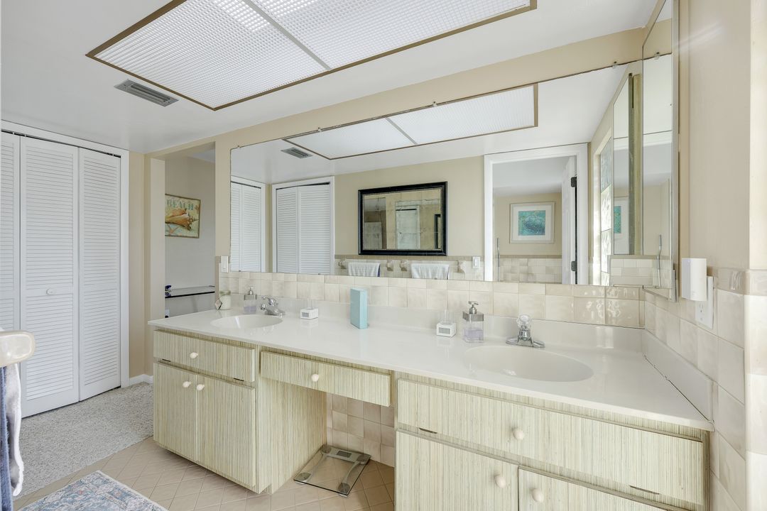 101 SW 50th St, Cape Coral, FL 33914