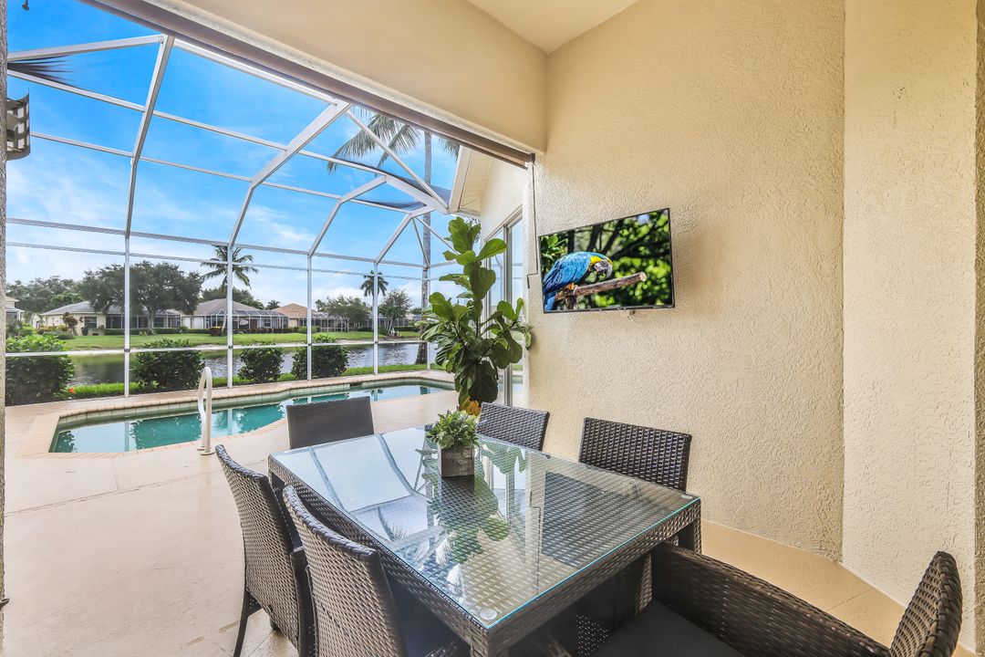 8710 Ibis Cove Cir, Naples, FL 34119