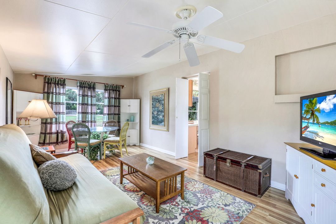 3758 12th St N, Naples, FL 34103