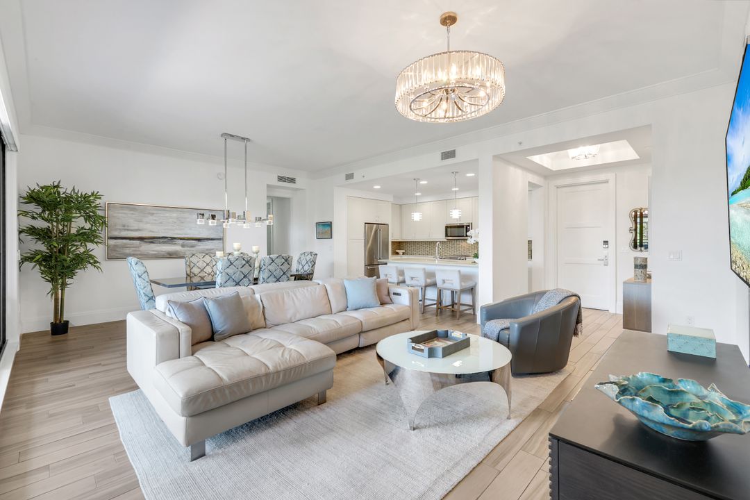 1035 3rd Ave S #305, Naples, FL 34102