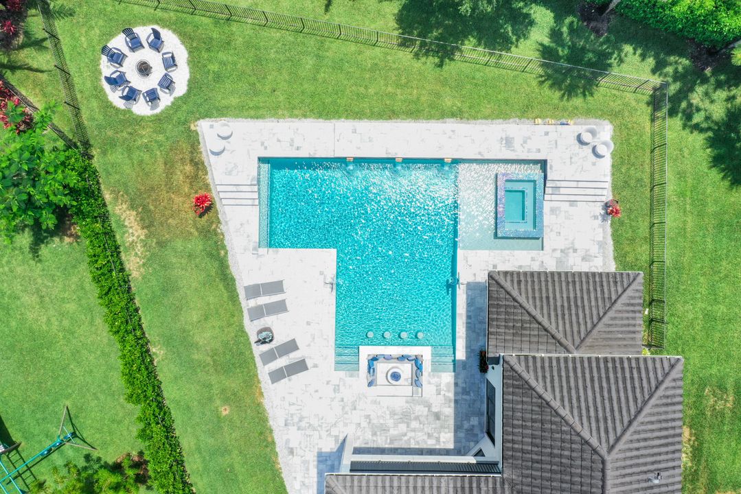 4138 Aspen Chase Dr, Naples, FL 34119