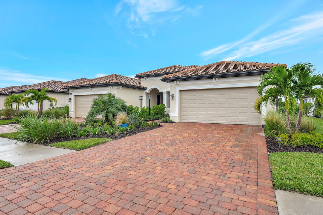 17408 Corsini Dr, Fort Myers, FL 33913