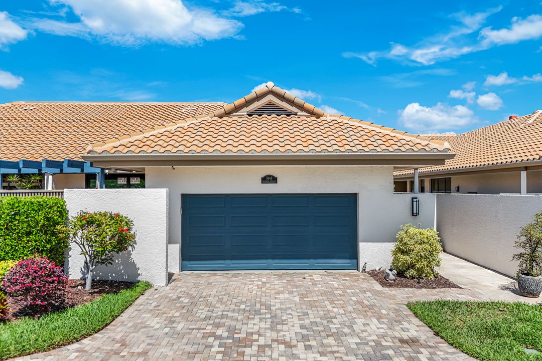 3460 Haldeman Creek Dr, Naples, FL 34112