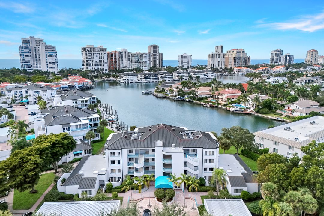 355 Park Shore Dr #1-134, Naples, FL 34103