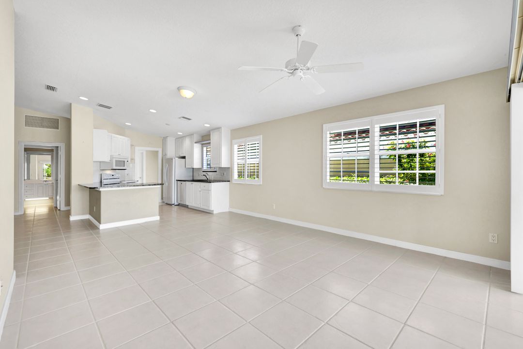 3312 Cayman Ln, Naples, FL 34119