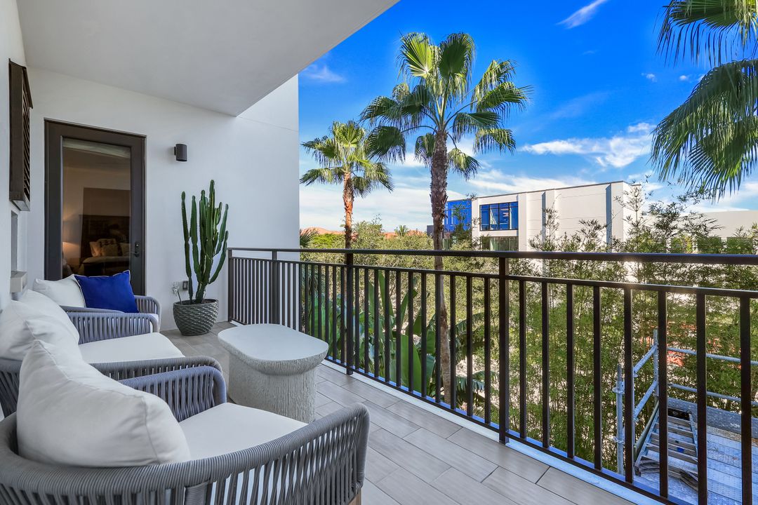 1035 3rd Ave S #310, Naples, FL 34102