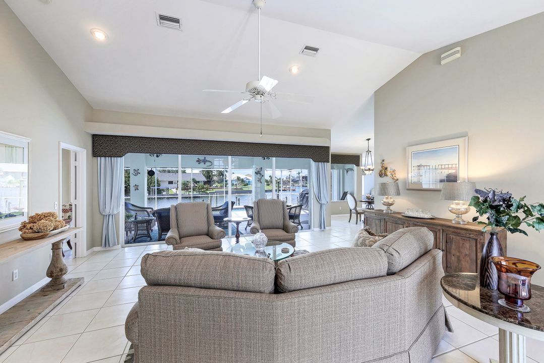 2237 SW 50th St, Cape Coral, FL 33914