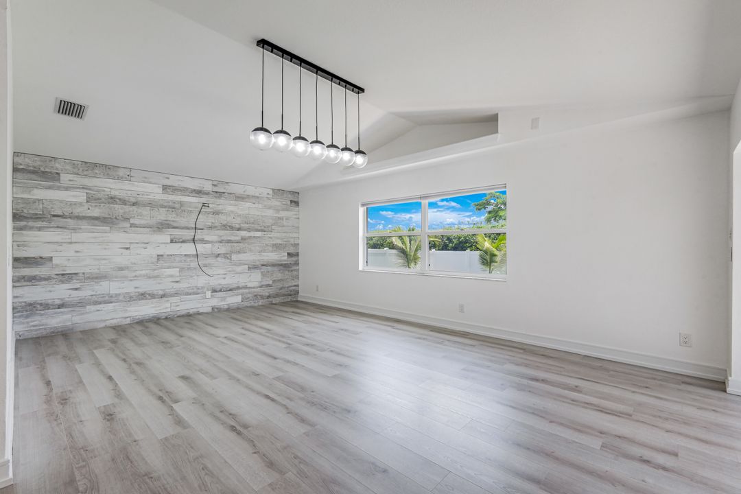 1438 SW 57th St, Cape Coral, FL 33914