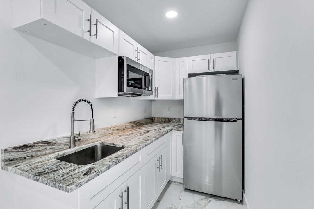 3020 1st St W, Lehigh Acres, FL 33971