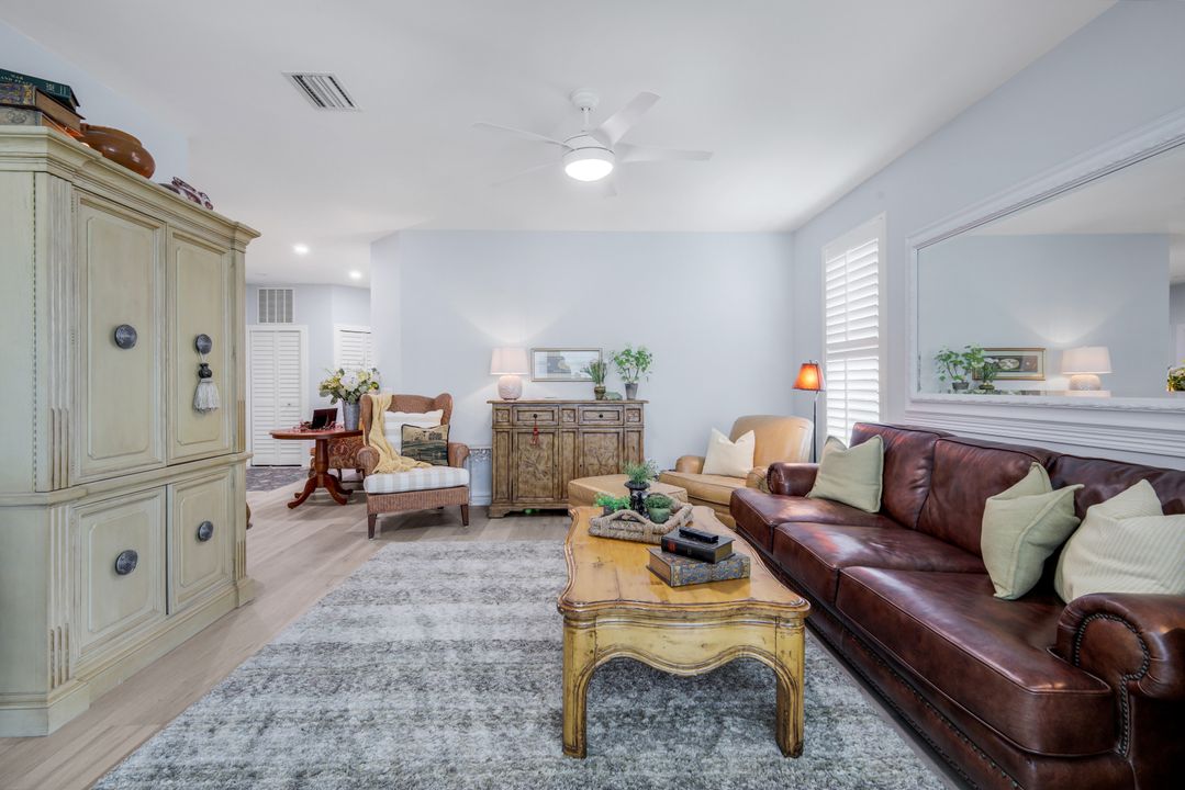 1335 Charleston Square Dr #6-101, Naples, FL 34110