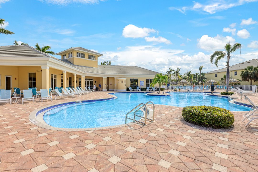 14519 Abaco Lakes Dr #204, Fort Myers, FL 33908