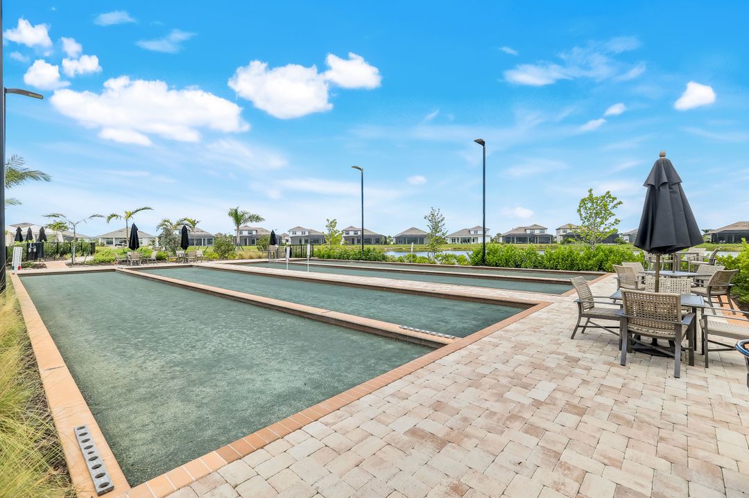 15460 Turin Dr, Naples, FL 34114