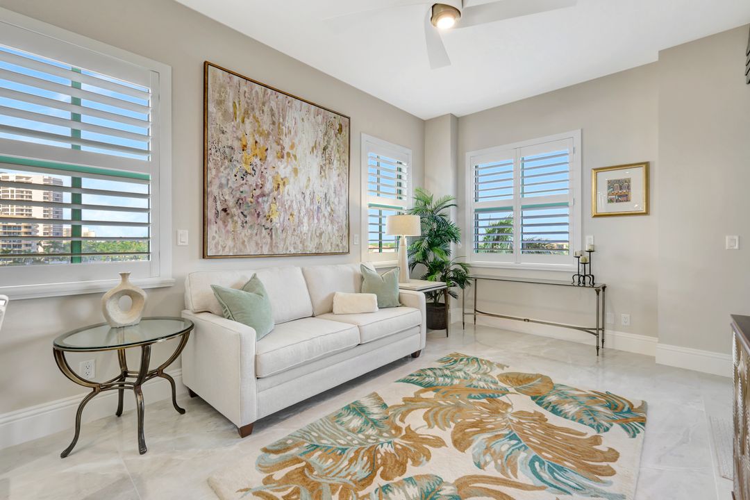 930 Cape Marco Dr #506, Marco Island, FL 34145