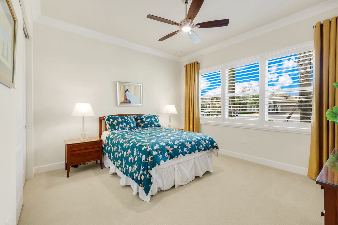 12078 Mimosa St, Naples, FL 34120